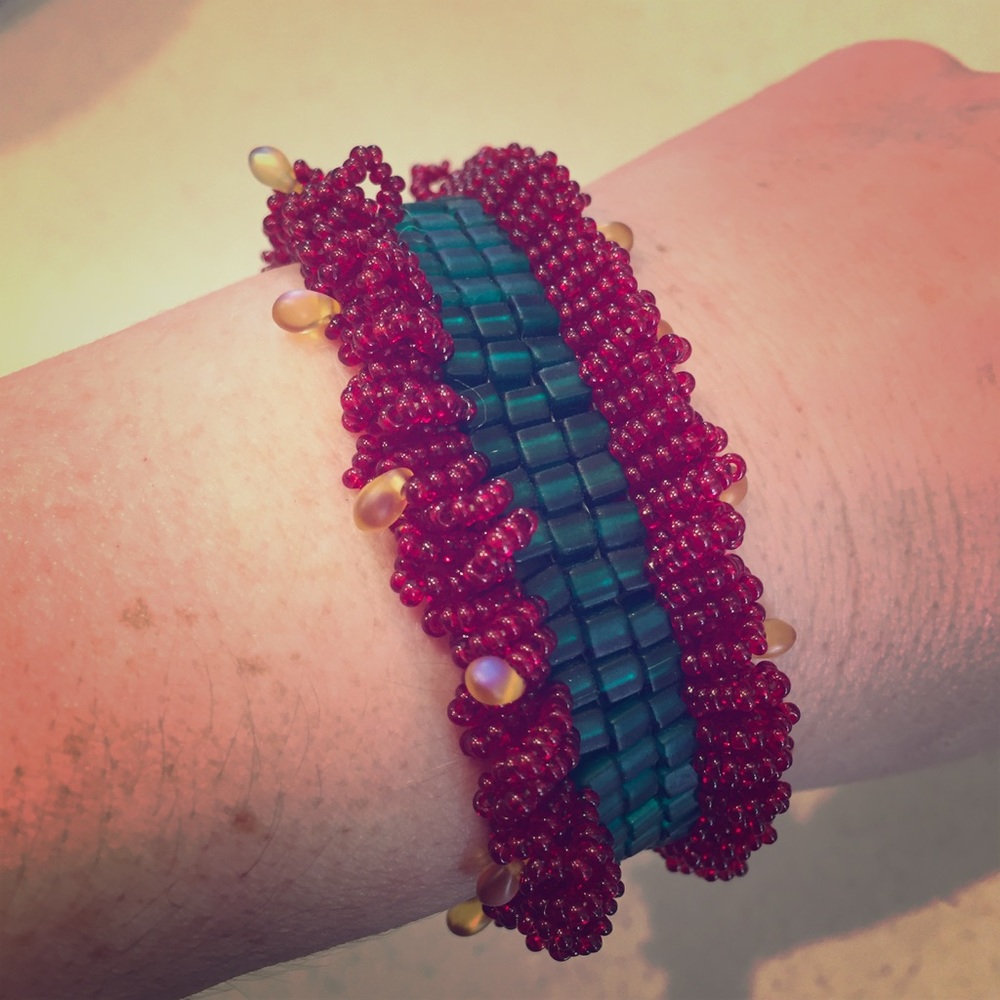 Hand beaded AMAZING bracelet!